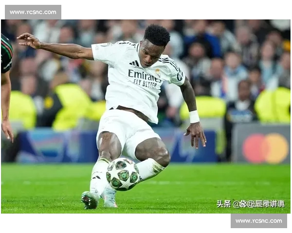 欧冠半决赛激战正酣 曼联与皇马谁能突围晋级 - 副本 - 副本